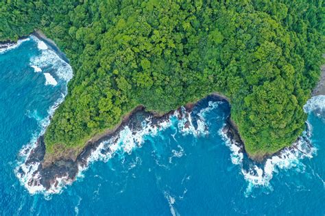 Aerial Photography of Island · Free Stock Photo