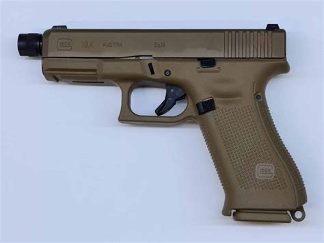 Pistolet Glock 19X Tactical z lufą z gwintem M13 5x1LH 9x19 mm MEX