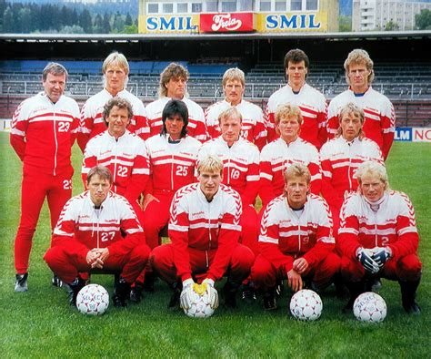 Fotballcup fotballturnering fotball turnering turnering kristiansand sørlandet norge vennesla idrettsrådet i kristiansand er et fellesorgan i kommunen for all idrett som er registrert i norges. THE VINTAGE FOOTBALL CLUB: NORVEGE NORGE NORWAY 1986/87.