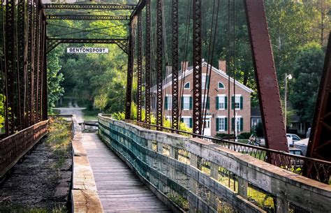 The Most Charming Small Towns In America S Midwest