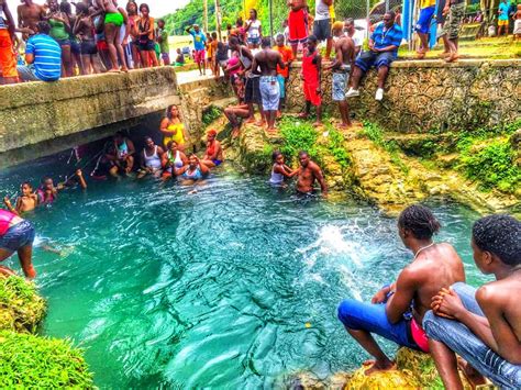 Roaring River St Elizabeth Holiday In Jamaica Jamaicans Gather By