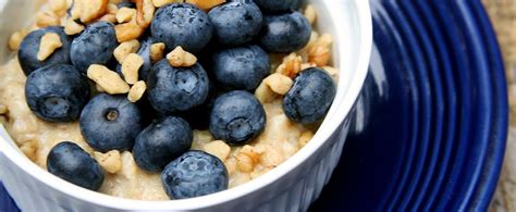 They are easy to prepare, extremely healthy, and absolutely tasty. These Low-Calorie Breakfasts Will Keep You Full Until Lunch | Low calorie breakfast, Oatmeal ...