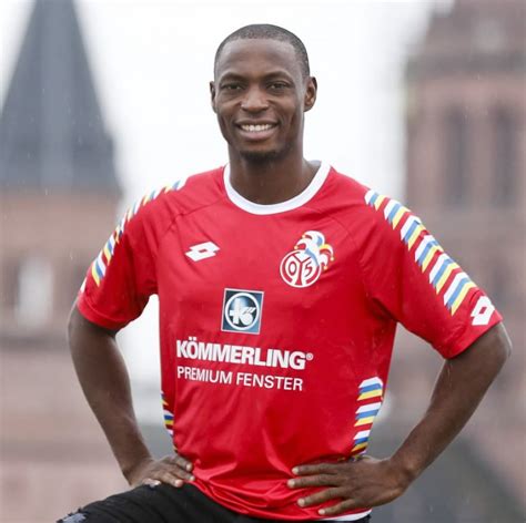 Fsv mainz 05 fastnachtstrikot für herren aus der saison 2020/2021. «Fastnachtstrikot» Lotto del Mainz 05 2018
