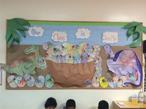 Our Class Is Dino Mite Bulletin Board Dinosaur Crafts Dinosaur Land