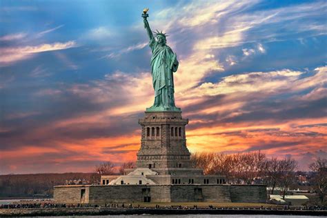 17 Giugno 1885 La Statua Della Libertà Arriva A New York Ma Qual è La