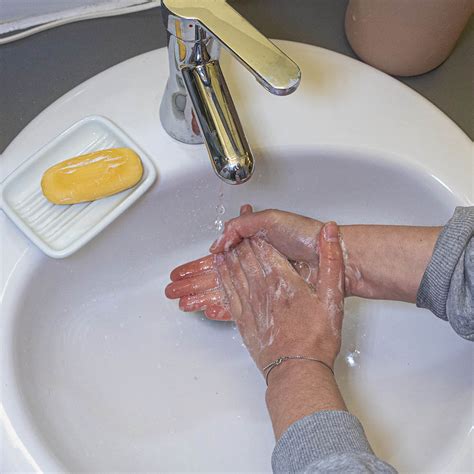 Im „grünen pass sollen künftig aktuelle gesundheitsdaten mit historischen daten über das erwerbsleben, das einkommensniveau, bildungsweg oder krankenstände verknüpft werden. Corona in Hamburg - Grüne Hamburg