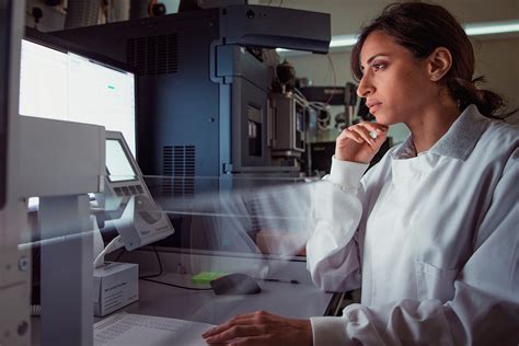How to Become a Forensic Scientist in a Healthcare Setting | UCF Online