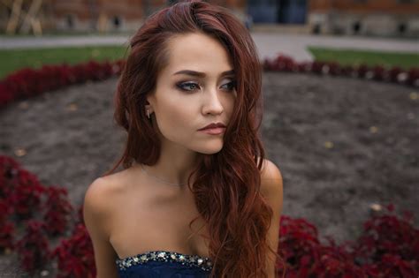 Dmitry Shulgin Women Model Face Long Hair Wavy Hair Eyes Bare Shoulders Redhead Depth Of Field