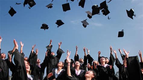 Top Ten Tips For A Happy Life After Graduation