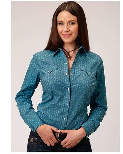 West Made Womens Turquoise Geo Print Long Sleeve Western Shirt