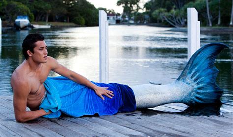 Alex Cubis Mako Mermaids