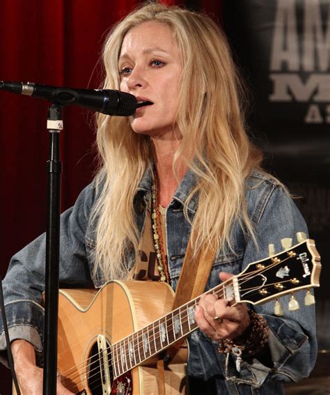 Shelby Lynne On Cleaning Out Her ‘dark Dixie Closet For New Album