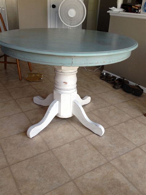 Refinished Kitchen Table With Annie Sloan Chalk Paint