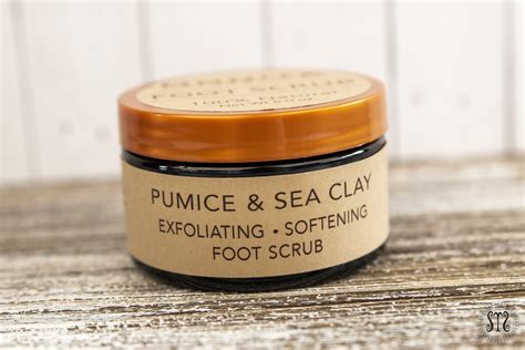 Treating yourself and your feet to a full pedicure at home is so relaxing so make some time and raid those kitchen cupboards for the best ingredients ever. Exfoliating Foot Scrub