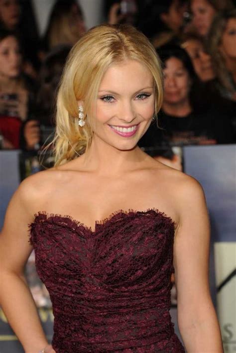 Myanna Buring Nude Pictures Uncover Her Attractive Physique The
