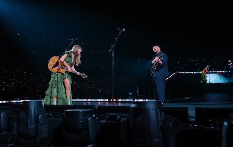 Watch Taylor Swift And Marcus Mumford Perform Cowboy Like Me