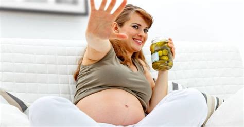 why do pregnant women crave pickles mommybites
