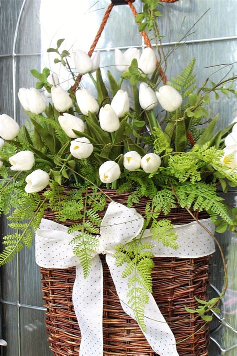 Spring Basket Tulip Wreath Clean And Scentsible In 2020 Spring