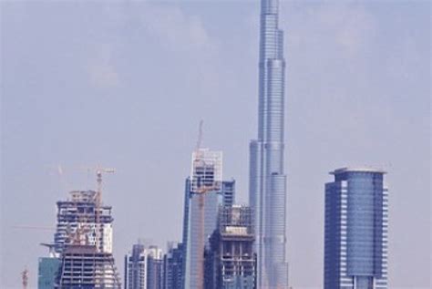 Burj khalifa is the tallest tower in the world and it's one of the top attractions to visit in dubai. Sejarah Hari Ini: Gedung Tertinggi di Dunia, Burj Khalifa ...