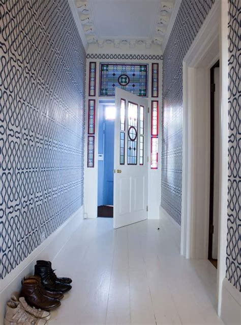Update Your Hallway With Stunning Wallpaper Интерьер прихожей