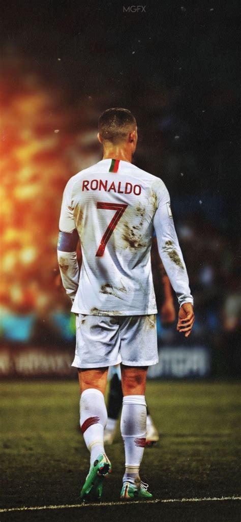 Wallpapers Cristiano Ronaldo 2250x4872 Download Hd Wallpaper