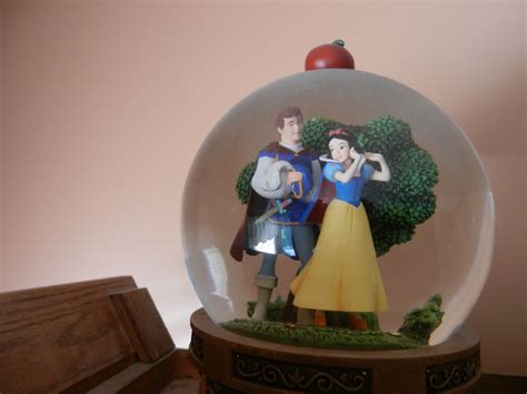 Disney Snow White Snow Globe Snow Globes Disney Snowglobes Snowglobes