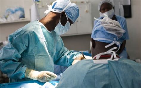 Medical Breakthrough As Nigerian Surgeons Construct Bladder For Cancer