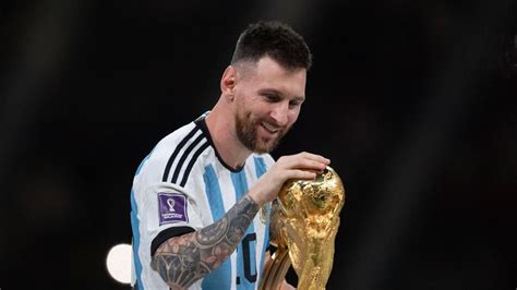 Ronaldo Congratulates Genius Lionel Messi After World Cup 2022