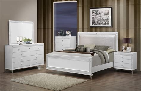 Outfitting a sleek modern space? Global Furniture Catalina 4-Piece Panel Bedroom Set in ...