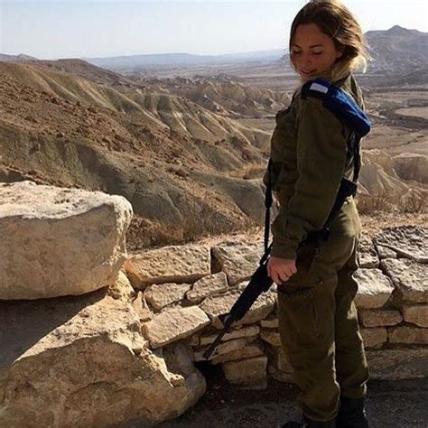Meet The Gorgeous Women Of The Israel Defense Forces 47 Pics