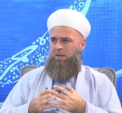 Turkish Preacher Says Men Without Beards Look Like Women Daily Mail