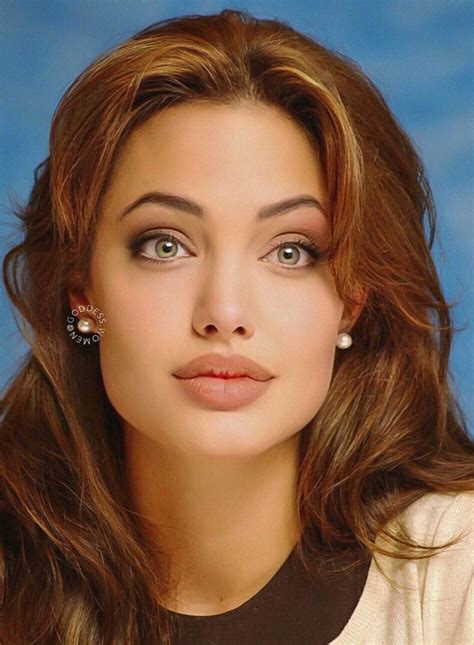 Pin By Sherman Media Enterprise On Angelina Jolie In 2020 Angelina