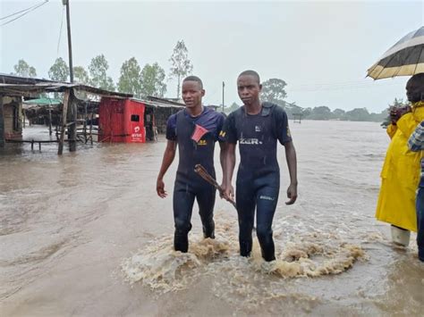 Malawi 190 Dead 37 Missing After Floods Mudslides And Strong Winds