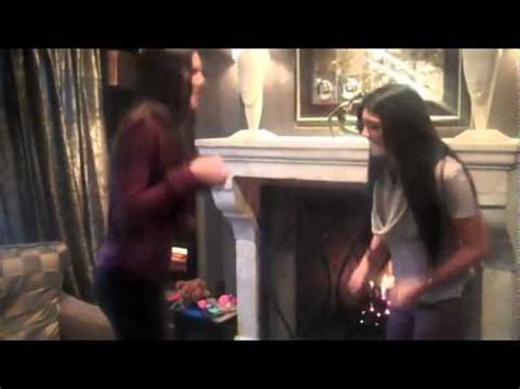Kendall And Kylie Jenner Dancing Youtube