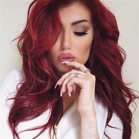 Stunning Red And Great Makeup Summer Hair Color Hair Color For Women