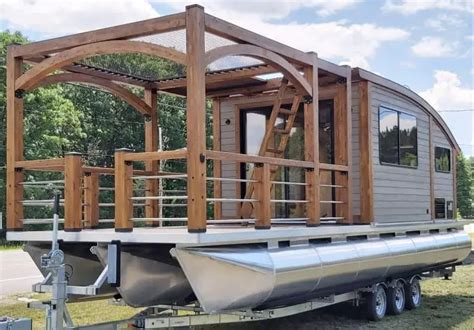 Pontoon Boats With Cabins Our Top 4 With Living Quarters Pontooners