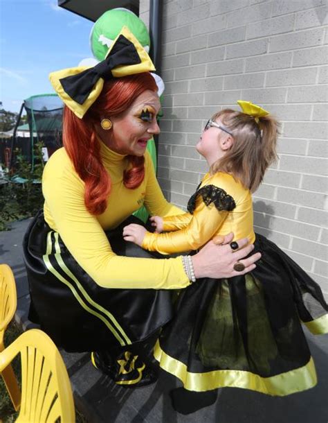 Corrimal Drag Queen Roxee Horror Transforms Into Emma Wiggle For Sister