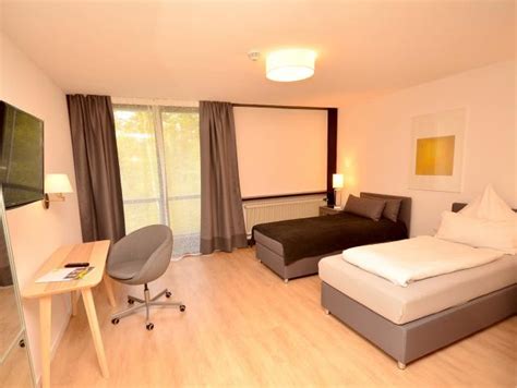 Bekijk 11 reizigersbeoordelingen, 24 onthullende foto's en goede aanbiedingen voor haus neuland, gewaardeerd als nr.11 van 27 b&b's/pensions in bielefeld en. Bett + Bike - Haus Neuland | Unterkunft