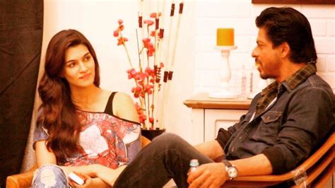 After Shah Rukh Khan His Dilwale Co Star Kriti Sanon Gets Uae Golden Visa India Tv