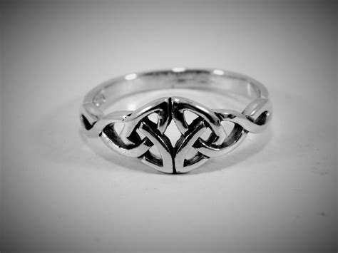 Sterling Silver Trinity Triquetra Knot Ring Celtic Ring