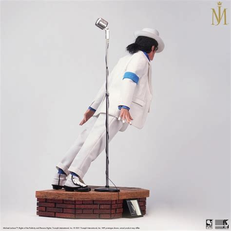 Michael Jackson Smooth Criminal 13 Scale Statue Eu