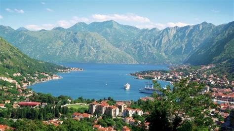 Uspješno ste se prijavili na air montenegro newsletter. أين تقع مونتينيغرو | Vacation hot spots, Italy tours ...