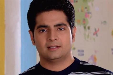 Television actor karan mehra who made his debut with popular show 'yeh rishta kya kehlata hai' did an exclusive. Bigg Boss 10 is Not Scripted, I Can Vouch For It: Karan Mehra