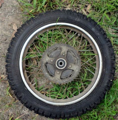 The list contains fourteen engine, eighteen frame, fourteen other parts fiches. Buy Honda XR75 XR 75 XR80 Rear Wheel Rim Hub New Old Stock ...