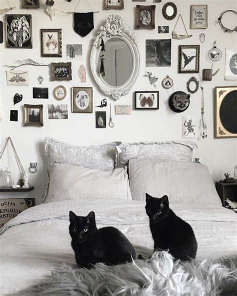 39 Best Witchy Apartment Bedroom Design To Try Asap In 2020 Goth Home