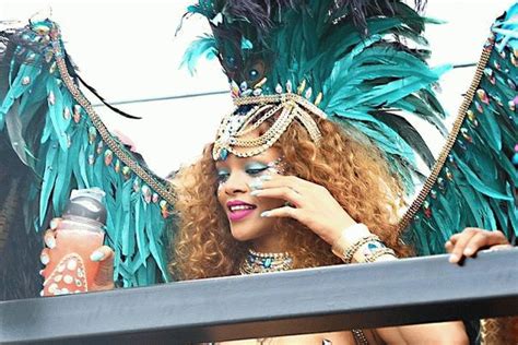 Rihanna Shows Her Curvy Body In A Bejeweled Dress Twb