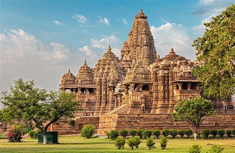 Best Monuments In India That You Must See In Your Lifetime