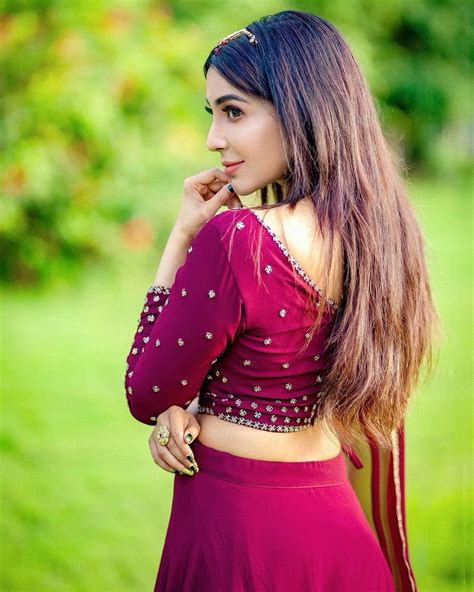 south indian actress hot photos parvati nair looking very glamorous photos photos hd images