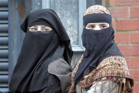 beautiful and hot girls wallpapers burka niqab girls