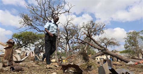 Derzeit versuchen deutsche behörden, reisedokumente für 200 menschen aus somalia zu beschaffen. Terroranschlag in Somalia: 30 Menschen getötet | kurier.at